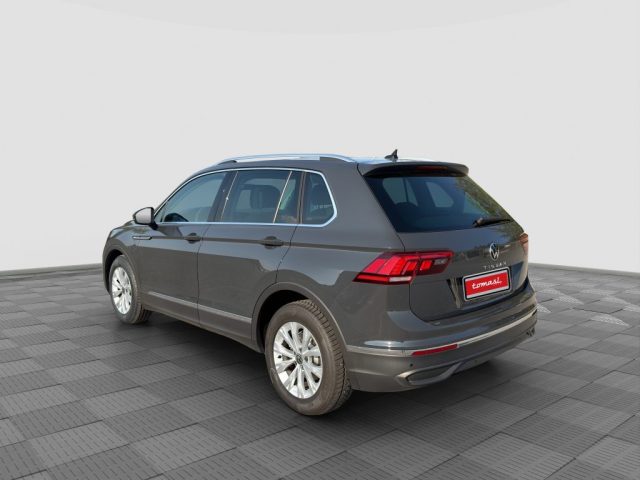 Volkswagen Tiguan Tiguan 2.0 TDI 150 CV SCR DSG Life - foto 3 di 4