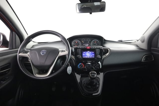 Lancia Ypsilon Ypsilon 1.0 FireFly 70 CV Start&Stop Hybrid GOLD - foto 4 di 4
