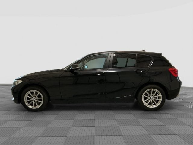 BMW 118 Serie 1 i 5p. Advantage - foto 2 di 4