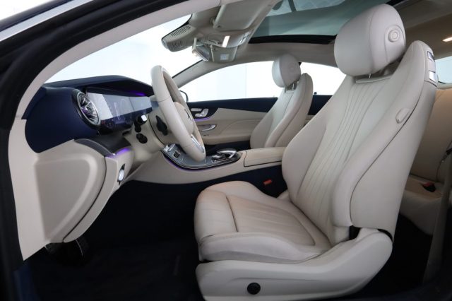 Mercedes-Benz CLA sse E Coupé E 220 d 4Matic AMG-Line/Premium - foto 2 di 4