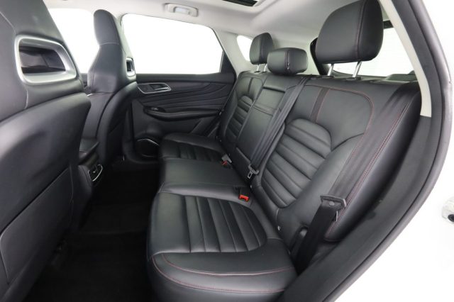 MG EHS Plug-in Hybrid Luxury - foto 3 di 4