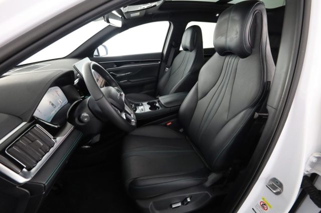 BYD Seal U DM-i DM-i 1.5 218 CV PHEV Comfort - foto 2 di 4