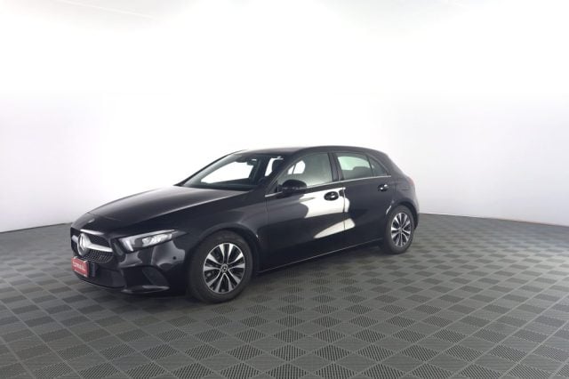 Mercedes-Benz A 180 A 180 d Automatic Business Extra, del 2021, 51.279 km, in vendita a Roma (RM)