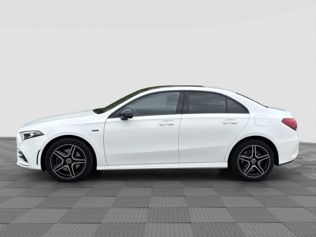 Mercedes-Benz A 250 A 250 e EQ-POWER Automatic PREMIUM - foto 2 di 4