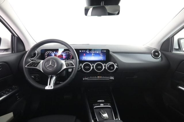 Mercedes-Benz CLA sse GLA GLA 180 Automatic Progressive Advanced - foto 4 di 4