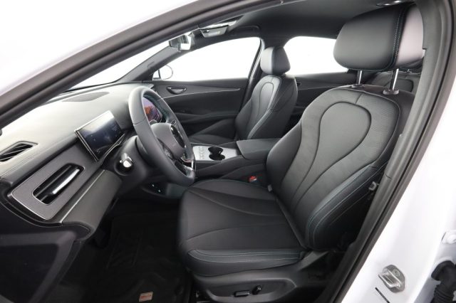 BYD Seal 6 DM-i DM-i 1.5 184 CV PHEV Boost - foto 2 di 4