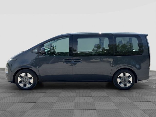 Hyundai STARIA Staria 2.2 AT AWD 9 posti Wagon - foto 2 di 4