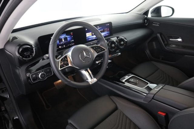 Mercedes-Benz A 180 A 180 d Automatic Executive, del 2025, 23.191 km, in vendita a Roma (RM)