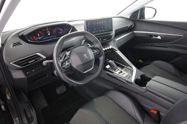 Peugeot 3008 3008 PureTech Turbo 130 S&S EAT8 Allure, del 2022, 79.378 km, in vendita a Roma (RM)