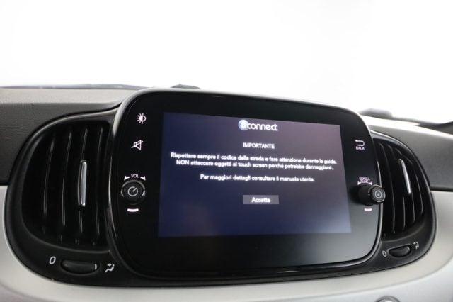 Fiat 500 500 1.0 Hybrid Connect, del 2022, 55.730 km, in vendita a Roma (RM)