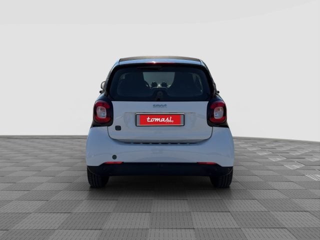 smart forTwo fortwo EQ passion - foto 4 di 4
