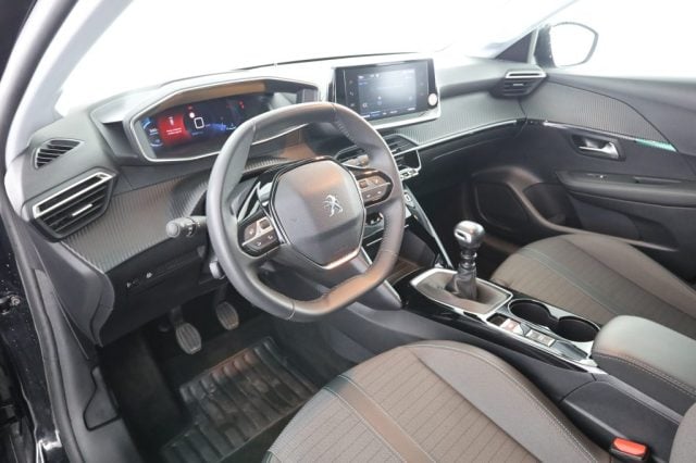 Peugeot 208 208 PureTech 100 Stop&Start 5 porte Allure Pack, del 2023, 50.643 km, in vendita a Roma (RM)