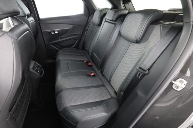 Peugeot 3008 3008 Hybrid 225 e-EAT8 Allure - foto 3 di 4