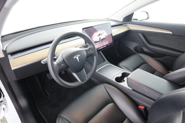 Tesla Model 3 Model 3 RWD, del 2023, 54.943 km, in vendita a Roma (RM)