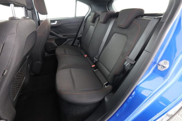 Ford Focus Focus 1.0 EcoBoost Hybrid 125 CV Powershift 5p. ST - foto 3 di 4