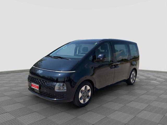 Hyundai STARIA Staria 2.2 AT 2WD 9 posti Wagon, del 2024, 67.468 km, in vendita a Roma (RM)
