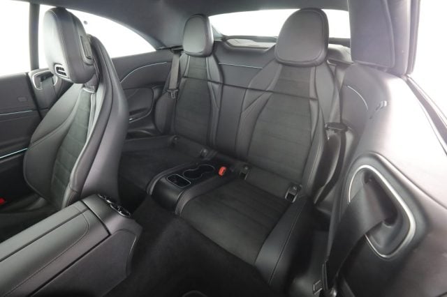 Mercedes-Benz CLE Cabrio (A236) CLE 200 Cabrio AMG Line Premium - foto 3 di 4