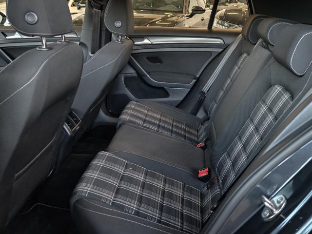 Volkswagen Golf GTD 2.0 TDI DSG 5p. BlueMotion Technology usato a PONTE DI PIAVE