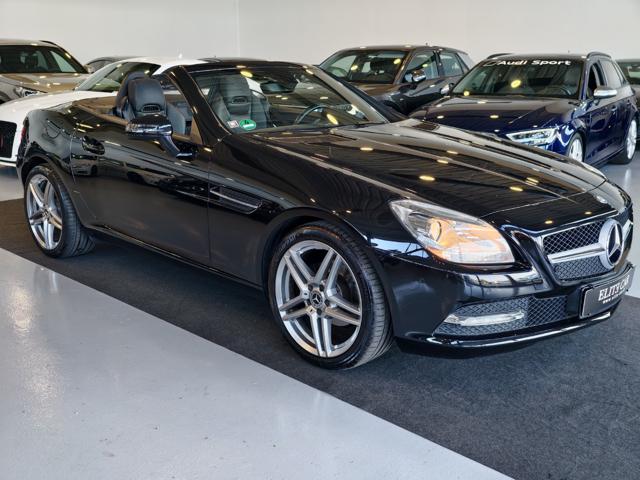 Mercedes-Benz SLK 200 BlueEFFICIENCY Premium - foto 3 di 4