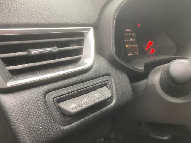 Renault Clio TCe 90 CV 5 porte Business usato a RIVIGNANO TEOR