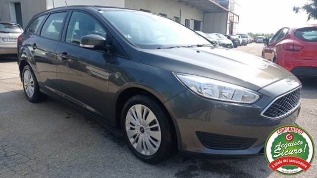 Ford Focus 1.5 TDCi 120 CV Start&Stop SW Business - foto 2 di 4