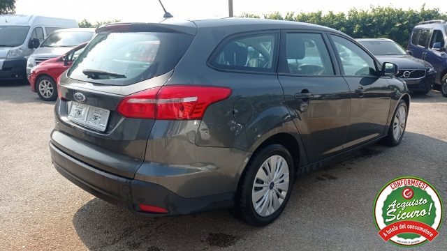 Ford Focus 1.5 TDCi 120 CV Start&Stop SW Business - foto 3 di 4