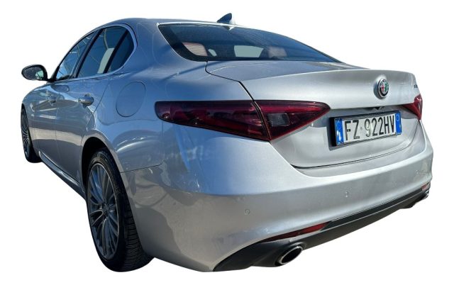 Alfa Romeo Giulia 2.2 Turbodiesel 190 CV AT8 Lusso - foto 3 di 4