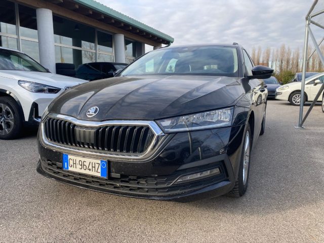 Skoda Octavia 2.0 TDI EVO SCR DSG Wagon Sportline - foto 2 di 4