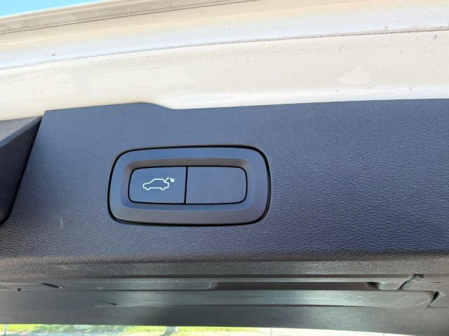 Volvo V60 Cross Country D4 AWD Geartronic Business Plus Tetto - foto 4 di 4