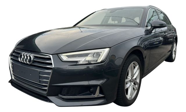 Audi A4 Avant 40 g-tron S tronic Business Sport usato a RIVIGNANO TEOR