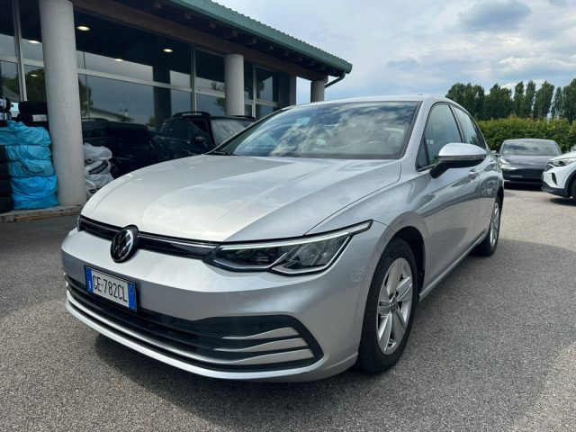 Volkswagen Golf 2.0 TDI 150 CV DSG SCR Life usato a RIVIGNANO TEOR
