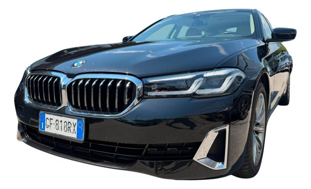 BMW 520 d 48V xDrive Touring Luxury - foto 3 di 4