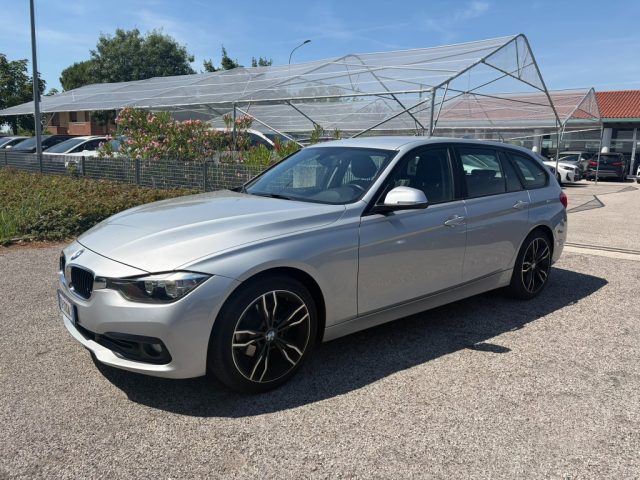 BMW 318 d Touring Sport Automatica - foto 2 di 4