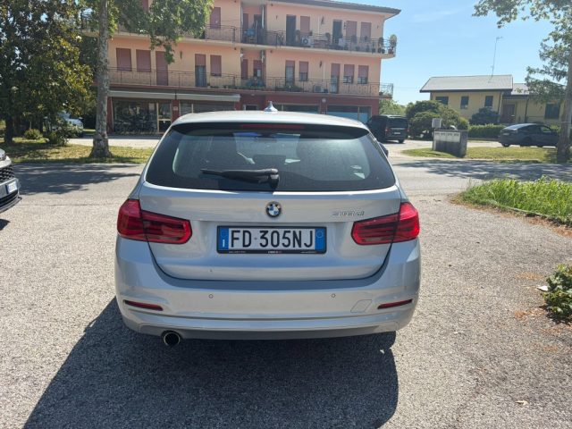 BMW 318 d Touring Sport Automatica - foto 4 di 4