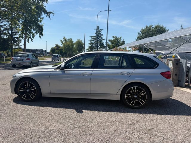 BMW 318 d Touring Sport Automatica - foto 3 di 4