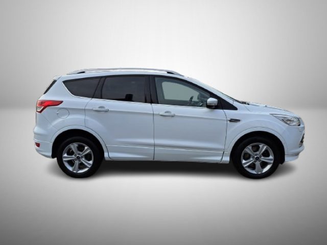 Ford Kuga 2.0 TDCI 150 CV Tetto 4WD Powershift Titanium - foto 3 di 4