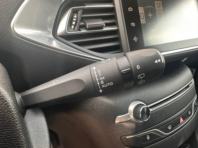 Peugeot 308 BlueHDi 150 S&S EAT6 SW GT Line, del 2014, 162.200 km, in vendita a Rivignano Teor (UD)