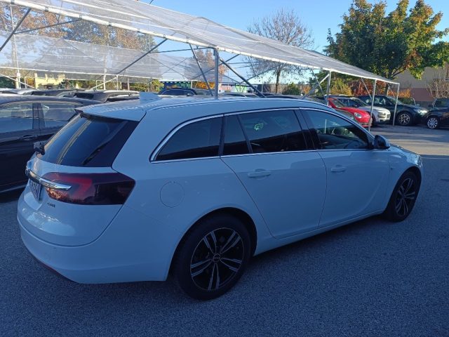 Opel Insignia 2.0 CDTI 170CV Start&Stop Sports Tourer Cosmo Busi, del 2016, 158.700 km, in vendita a Rivignano Teor (UD)