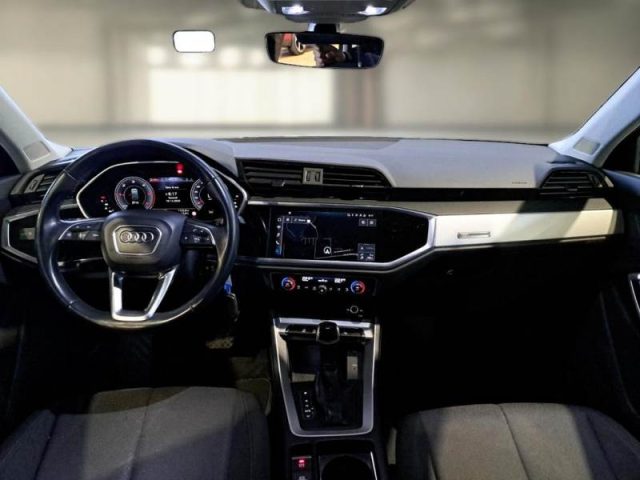 Audi Q3 35 TDI S tronic Business - foto 3 di 4