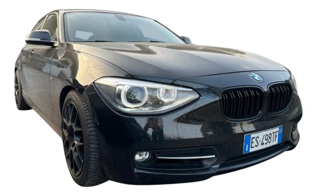 BMW 118 d xDrive 5p. Sport - foto 2 di 4