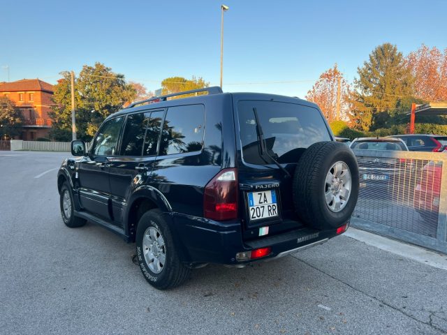 Mitsubishi Pajero 3.2 16V DI-D 5p. GLX 7 Posti Automatico - foto 3 di 4