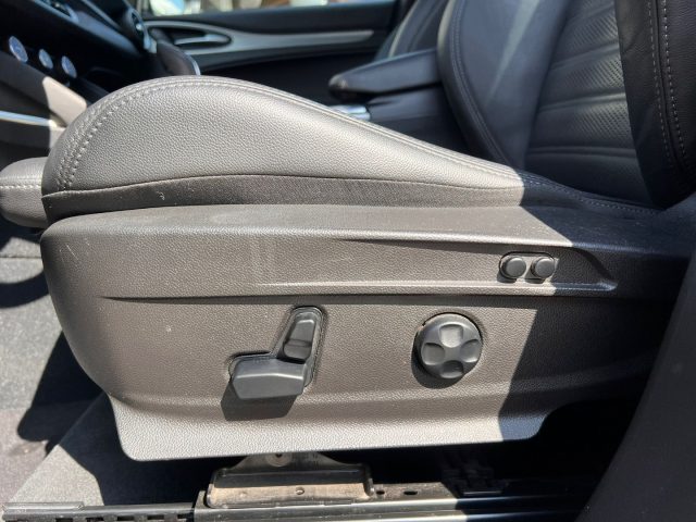 Alfa Romeo Stelvio 2.2 Turbodiesel 210 CV AT8 Q4 Veloce, del 2022, 99.890 km, in vendita a Rivignano Teor (UD)