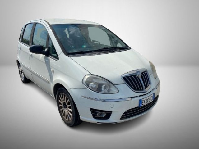 Lancia MUSA 1.4 8V Ecochic (GPL) Gold - foto 3 di 4