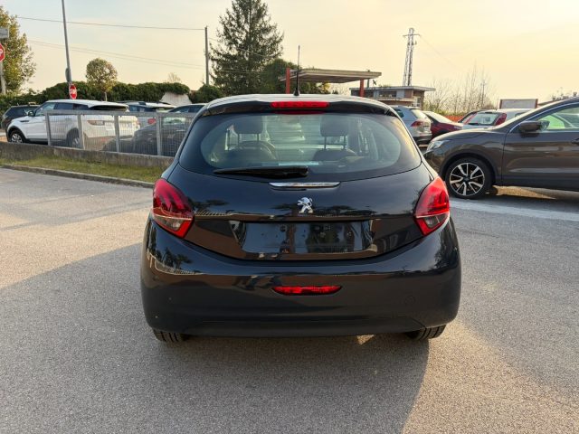 Peugeot 208 1� serie PureTech 68 5 porte Like - foto 4 di 4