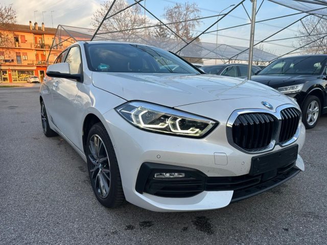 BMW 118 i 5p. Advantage Led Navi Autromatica usato a RIVIGNANO TEOR