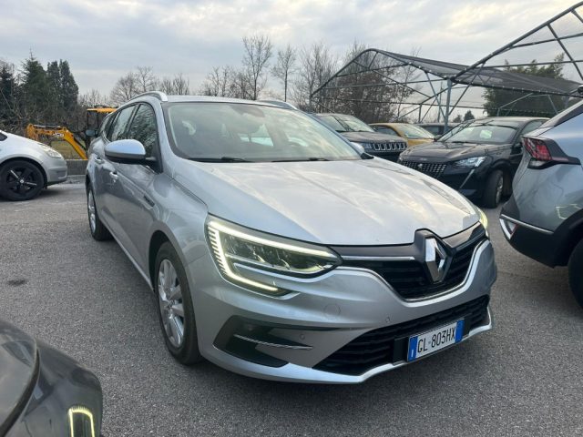 Renault Megane Mégane Sporter Blue dCi 115 CV Automatica, del 2022, 129.237 km, in vendita a Rivignano Teor (UD)