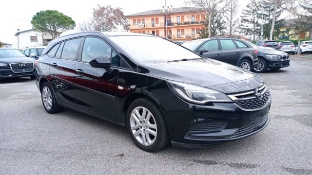 Opel Astra 1.6 CDTi Sports Tourer Business Navi - foto 2 di 4