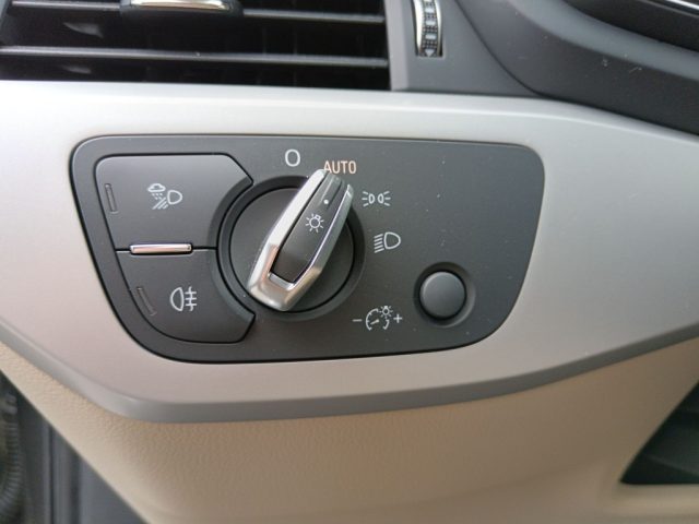 Audi A4 Avant 30 TDI/136 CV S tronic Business usato a RIVIGNANO TEOR