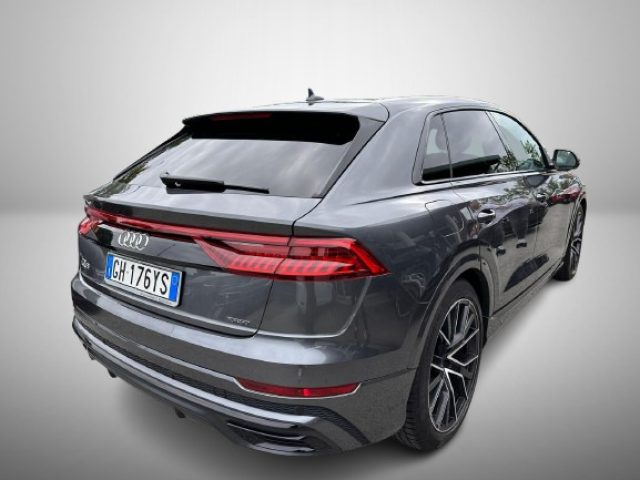 Audi Q8 50 TDI 286 CV quattro tiptronic Sport - foto 2 di 4