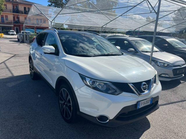 Nissan Qashqai 1.5 dCi Tekna - foto 2 di 4